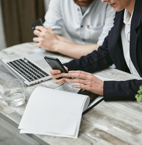 Token 9X Bitvoro illustrazione del team di supporto